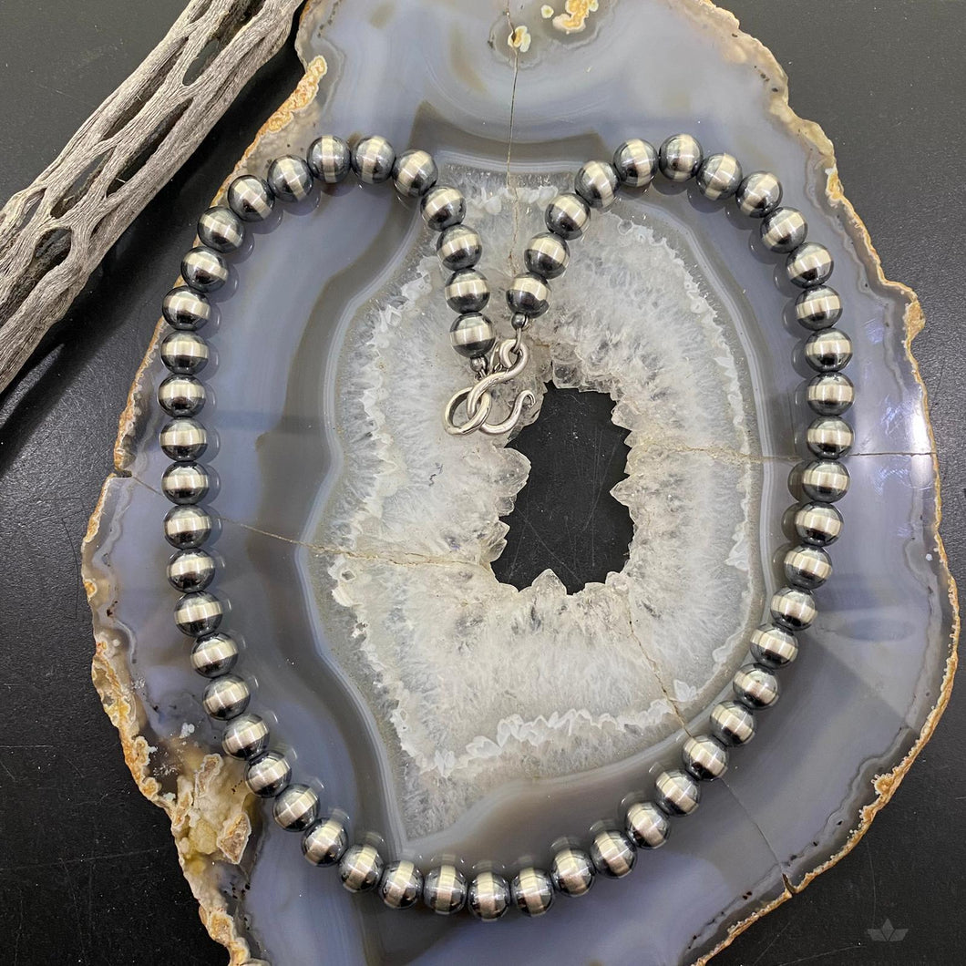 Sterling Silver Navajo Pearl Necklace Length 18